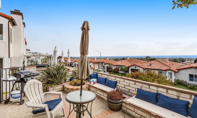 Aviara Apartment | Clover Pacific Views