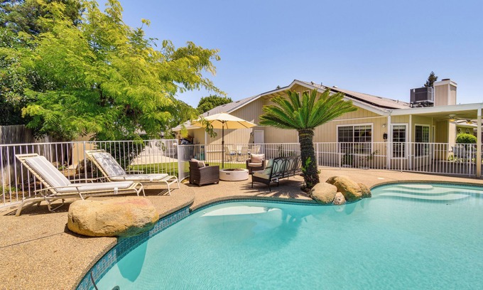Clovis House | Clovis Family Home: Private Pool, Near Old Town!