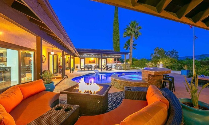 Temecula House | Cls 2 Wineries - Pool, Spa, Fire Pit W/7 Beds & Great Reviews!
