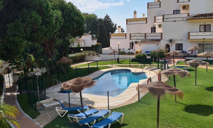 Calahonda Apartment | Club Calahonda 77 Walking distance to Beach
