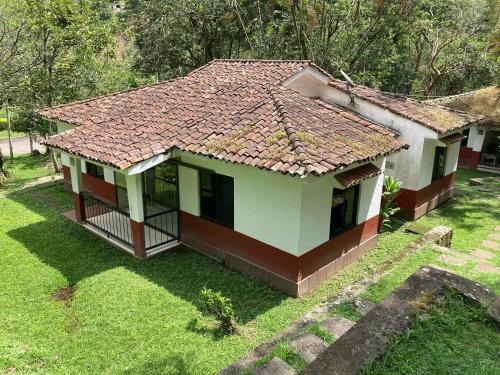 Fusagasuga Hotel | CLUB CAMPESTRE EL BOSQUE