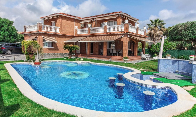 Roda de Bara Villa | Club Villamar - Great villa with private pool situated in a quiet area, perfect for relaxing holi.