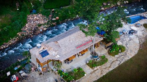 Mu Cang Chai House | Clubhouse Mebayluon Paragliding-Homestay, Bay dù lượn, Bể bơi, Sân cỏ, Cắm trại