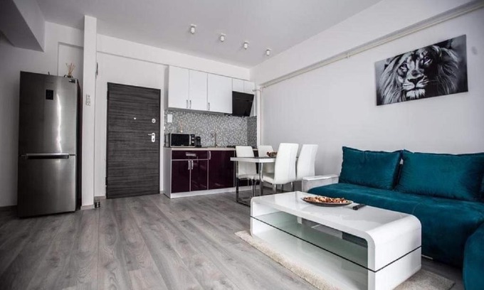 Mamaia-Sat Apartment | CMC SeaView