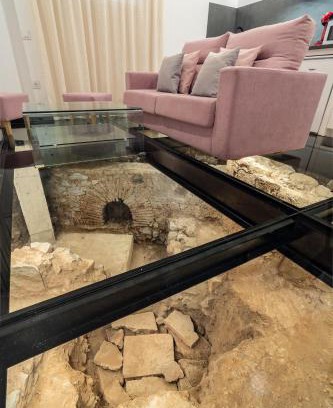 Merida Old Town Apartment | CMDreams Gold- Apartamentos turísticos con ruinas romanas en el centro de Mérida