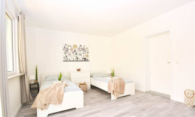 Coburg Apartment | Co05 - Schöne Ferienwohnung mit Balkon in Coburg, 70qm, 3 Zimmer, Max. 6 Personen