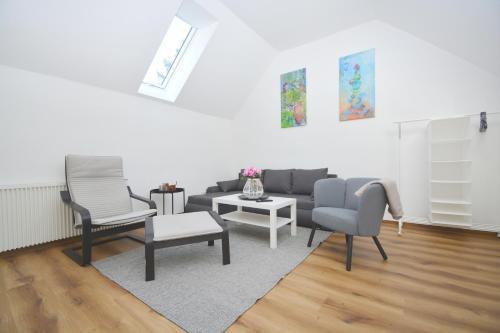 Ketschendorf Apartment | CO10-12 HI Apartments in Coburg