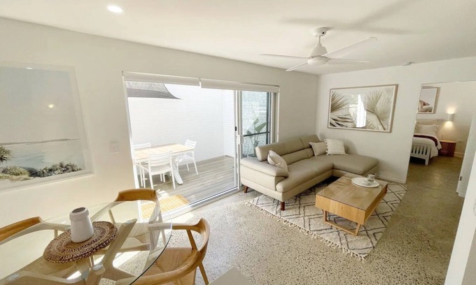 Forster Apartment | Coast by One Mile
