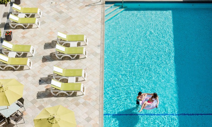 Central Okanagan Hotel | Coast Capri Hotel