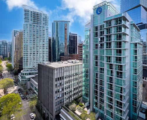 Coal Harbour Hotel | Coast Coal Harbour Vancouver Hotel by APA