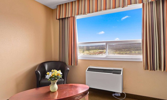 Williams Lake Hotel | Coast Fraser Inn