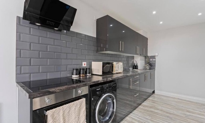 Harwich Apartment | Coastal Apartment for Couples or Solo Travelers