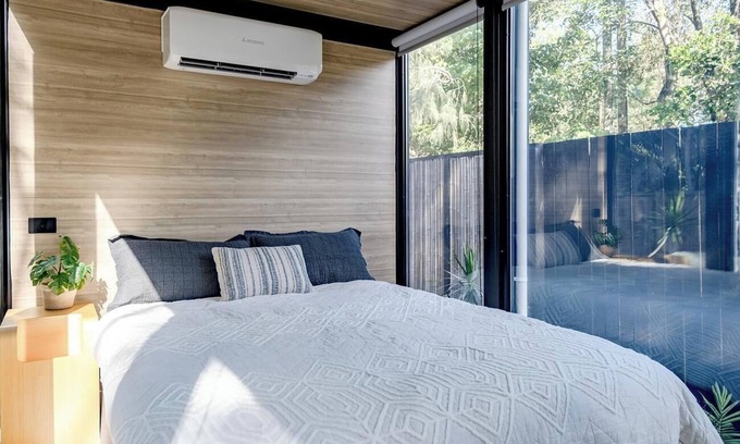 New Brighton Apartment | Coastal Bliss: New Brighton Eco Pod (50m Beach)