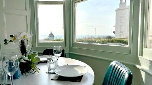 Kemptown Apartment | Coastal Breeze with Seaview By My Getaways