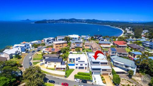 Salamander Bay House | Coastal Charm 24A