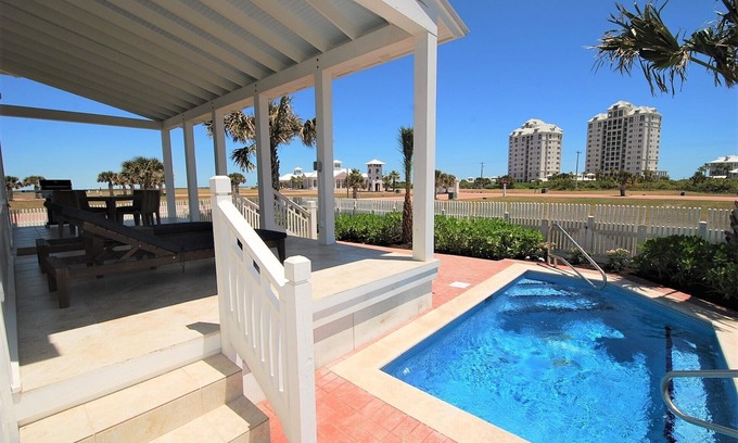 The Shores House | Coastal Dream Cottage at the Shores!