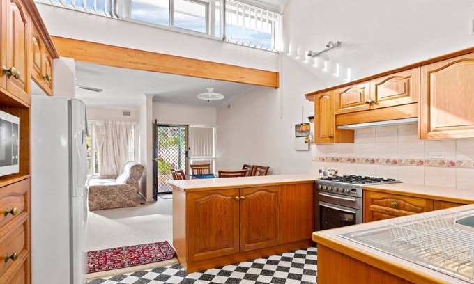 Lake Wangary House | Coastal Drift - Escape to coastal bliss at this 3-bedroom holiday rental in Coffin Bay!