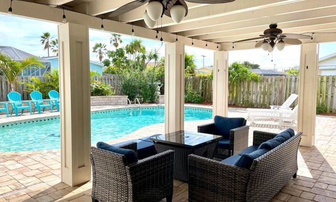 Golden Beach Estates House | Coastal Getaway-Heated Pool-Walk to Beach