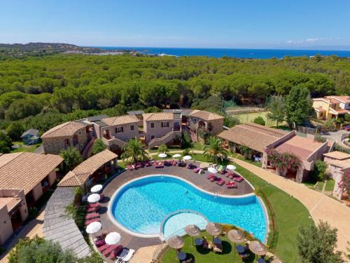 Campulongu Apartment | Coastal Hideaway with Pool