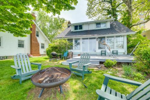 Euclid House | Coastal Lake Erie Cottage with Amazing Water Views!