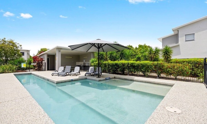 Mountain Creek Apartment | Coastal Oasis - Pool, Parking, Walk to Everything