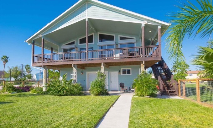 Rockport House | Coastal -Oasis