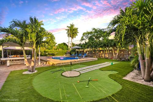 South Lake Villa | Coastal Paradise 7 min to Beach with Game Room Mini Golf and Heated Pool
