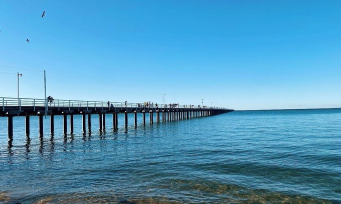 Urangan House | Coastal Retreat Hervey Bay.- Pet Friendly