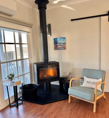 Kilcunda House | Coastal Sanctuary, Pet Firendly with Fireplace, wood provided Just 50m to Kilcunda Beach and 100m to the Ocean View Hotel The Sticks and Copper Door Kitchen Accessibility Friendly