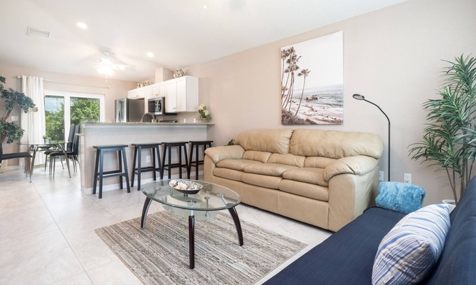 Englewood East House | COASTAL! Tropical Oasis Home 2 Near Golf & Beaches
