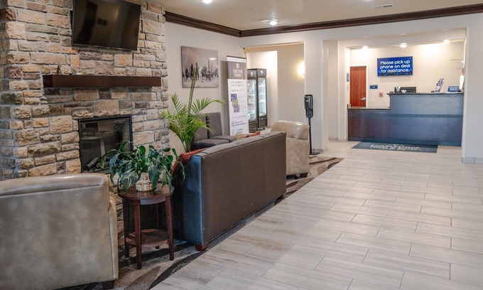 Lamar Hotel | Cobblestone Hotel & Suites - Lamar
