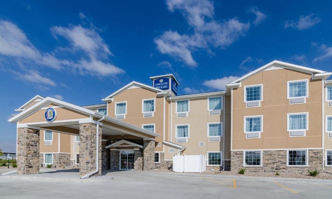 Newport Hotel | Cobblestone Hotel & Suites - Newport