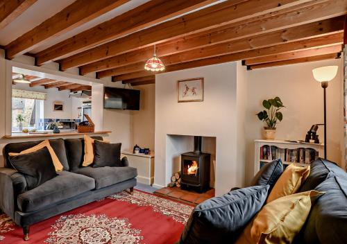 Kettlestone House | Cobbley Cottage