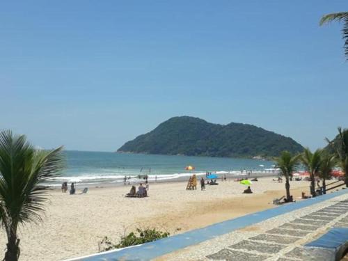Tombo Apartment | Cobertura com área externa com vista para o mar na melhor praia do Guarujá tombo