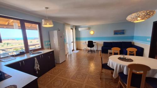 Aheloy Apartment | COCO Coworking & Coliving