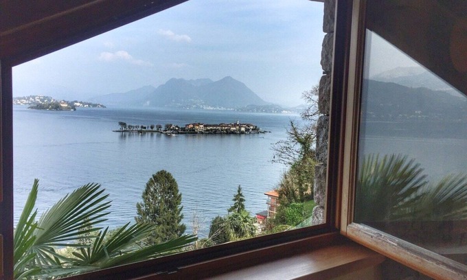 Carciano House | Coco small villa with lake view