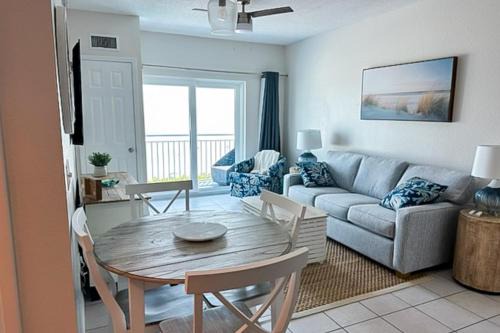 New Smyrna Beach Apartment | Coconut Palms Beach Resort Unit 4312