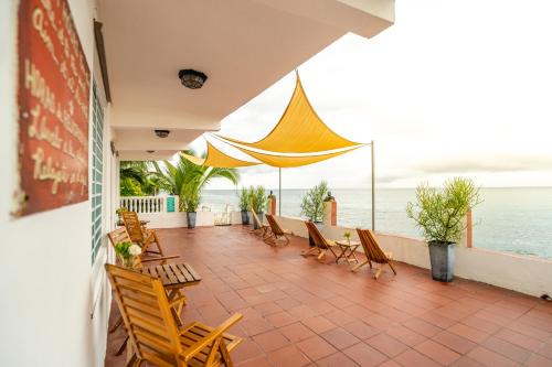 Stella Hotel | Coconut Palms Inn