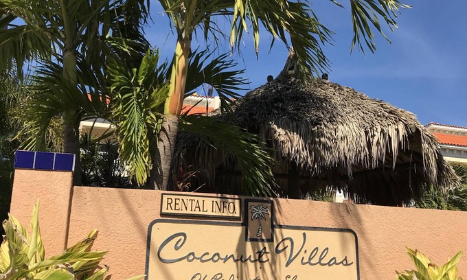 Redington Shores Villa | Coconut Villas 2 BR 2BATH # 3 ππ SMOKE and PET FREE