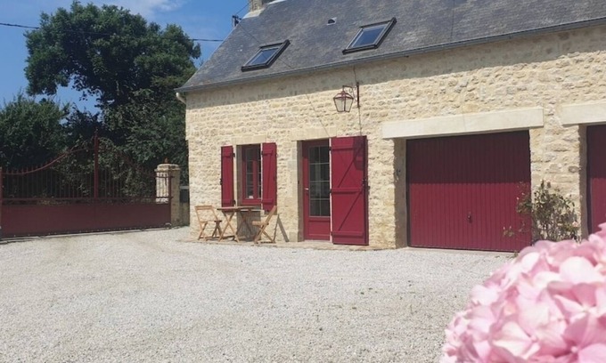 Englesqueville-la-Percee Bed & Breakfast | Cocooning gîte close to the D-Day landing beaches, ideal for historical visits