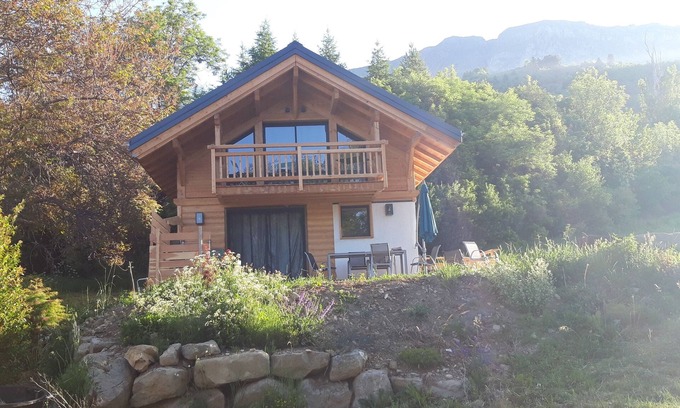 Chorges Ski Chalet | Cocooning chalet in the mountains, 10 minutes from Lake Serre-Ponçon