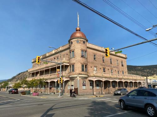 Merritt Hotel | coldwater hotel