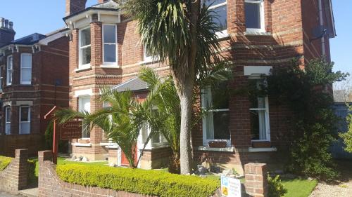 Rushmoor District House | Colebrook Guest House