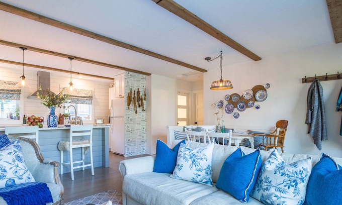 Vernon House | Colibri Hideaway- 3br cozy country getaway