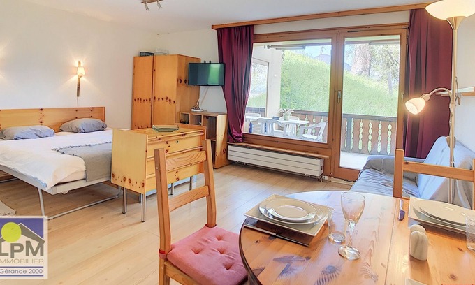 Leysin Apartment | Colina 106 Nice studio (~30m2) for 2 people, well located next to the gondola and to 5 walking minut