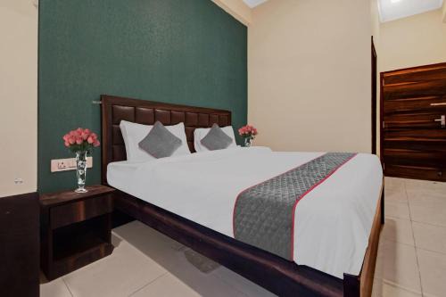 Jagatpura Hotel | Collection O Aloft