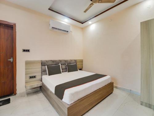 Gwalior Hotel | Collection O Hotel Fort Inn