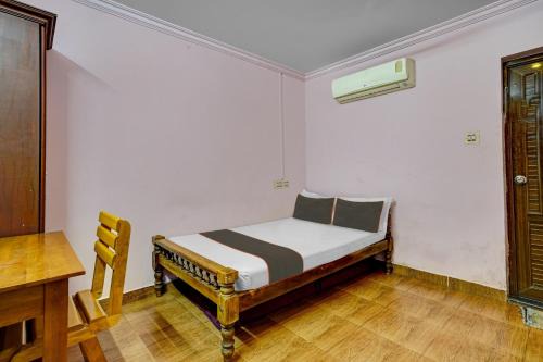 Kuravilangad Hotel | Collection O Mali Residency