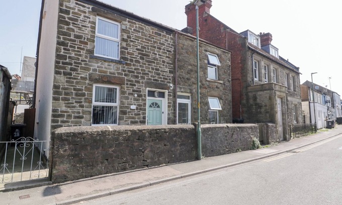 Cinderford Cottage | COLLIERS COTTAGE, pet friendly, with a garden in Cinderford
