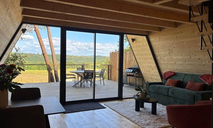 Bathernay House | CollinéA Le Chalet VercoréA